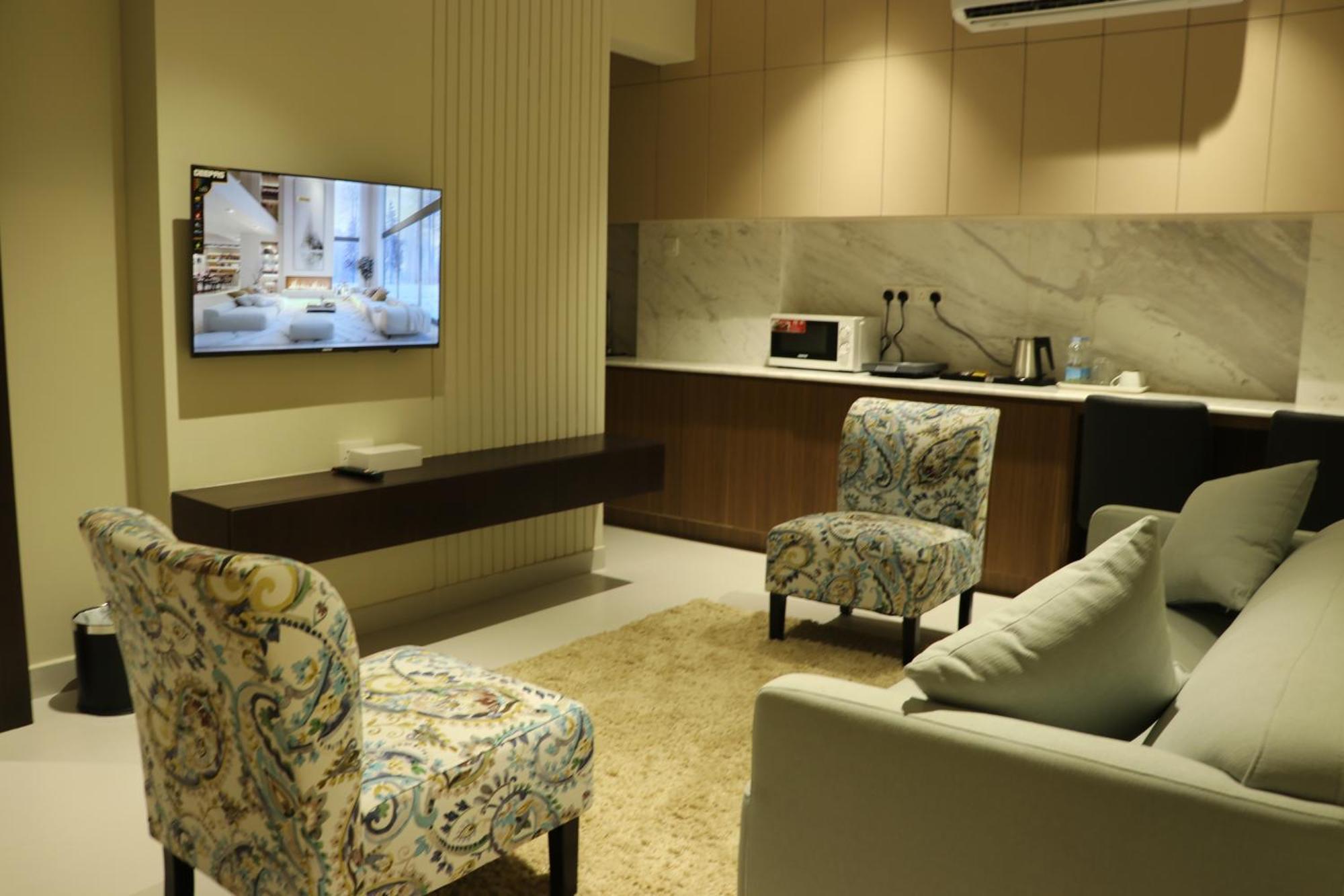 Jarzez Hotel Apartments Al Hail Seeb Exterior photo