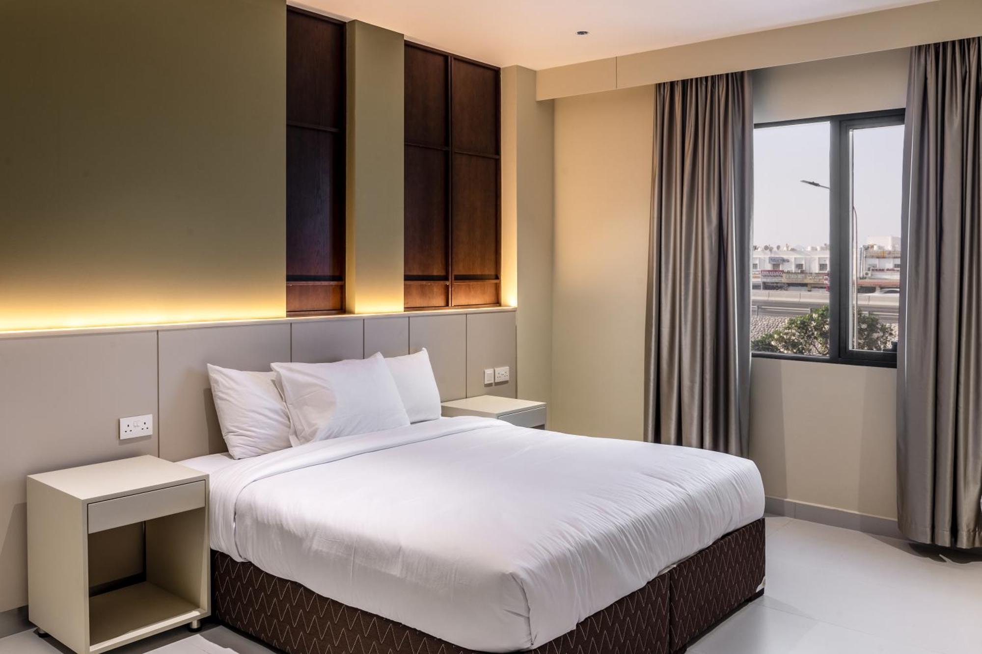 Jarzez Hotel Apartments Al Hail Seeb Exterior photo